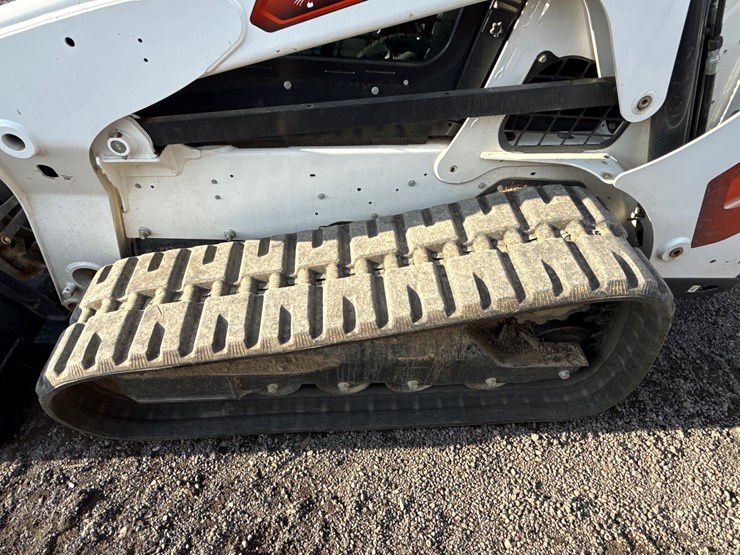 2025-bobcat-t650-image-11
