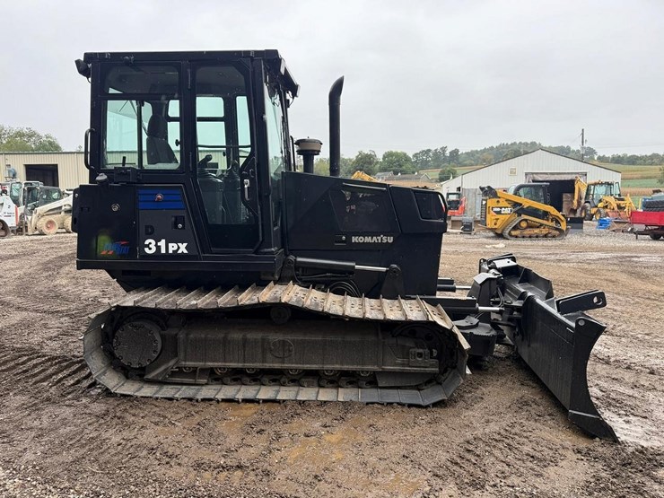 2004-komatsu-d31px-21-image-5