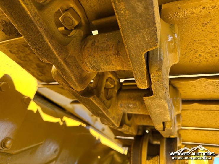 caterpillar-d6d-image-29