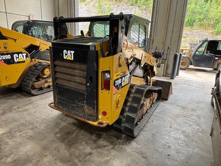caterpillar-259d-image-3