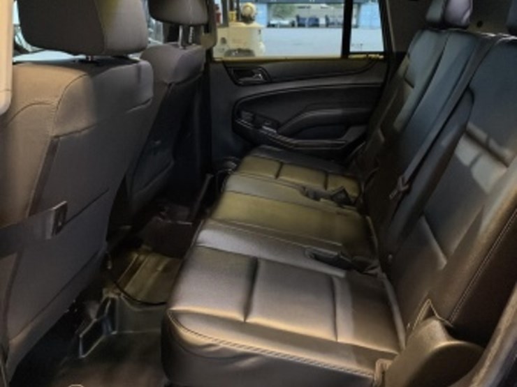 2019-chevrolet-tahoe-image-27