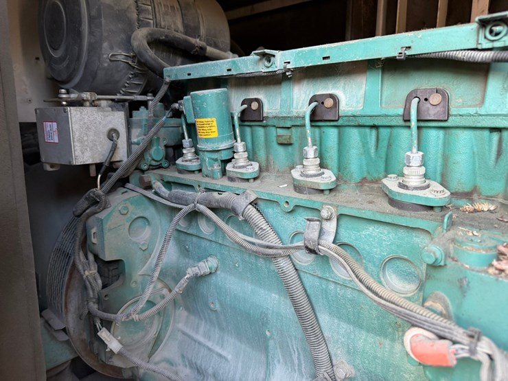 #3501-•-whisperwatt-dca-1651v-towable-generator-image-25