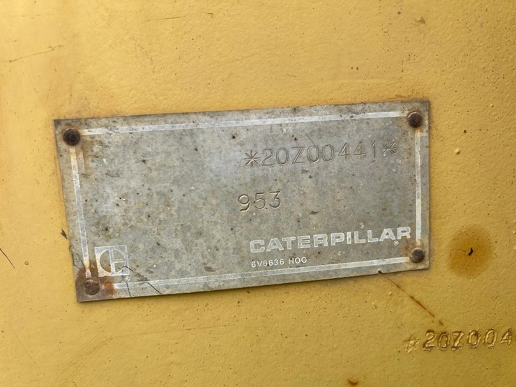 caterpillar-953-image-13