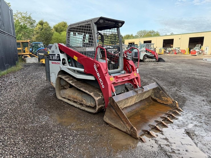 2020-takeuchi-tl8-image-6