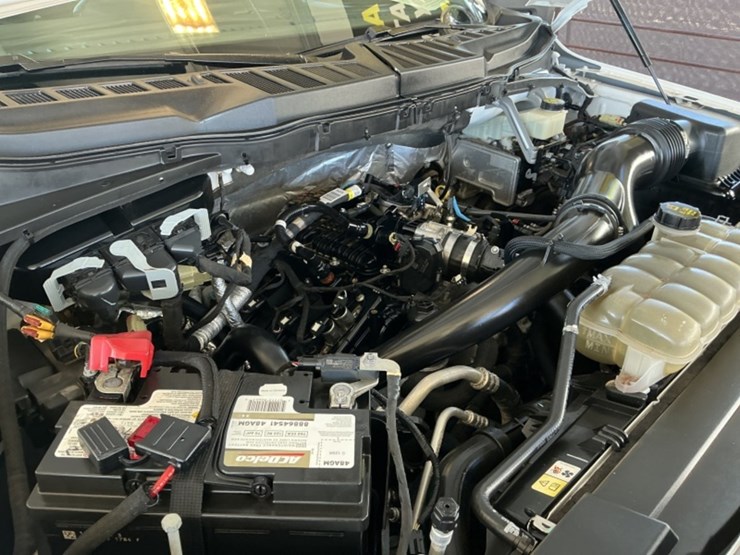 2021-ford-f150-image-12