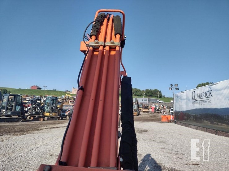 2011-hitachi-zx35u-3-image-26