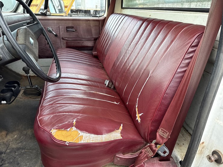 1989-chevrolet-3500-image-14