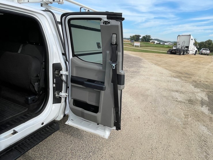 2020-ford-f150-image-24