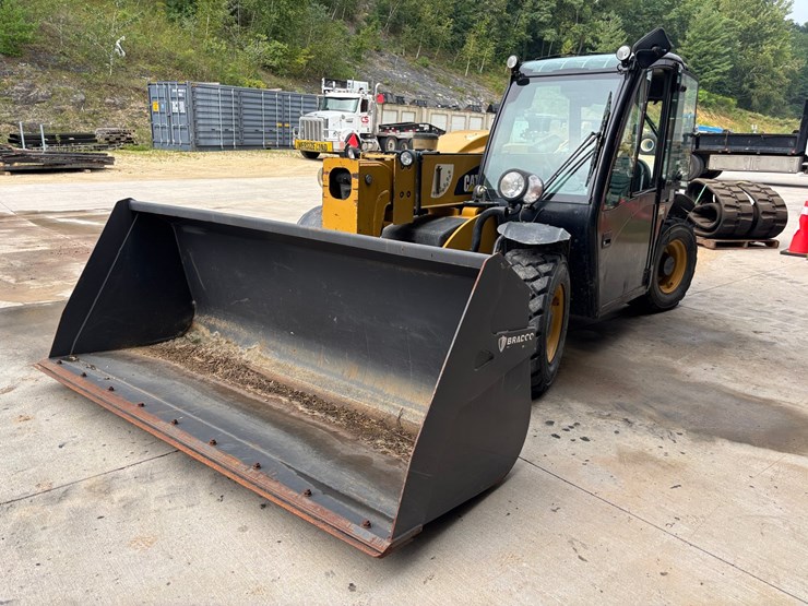 caterpillar-th255-image-1