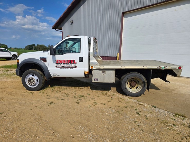 2008-ford-f550-image-2