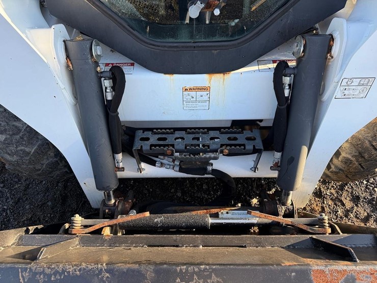 2018-bobcat-s550-image-10