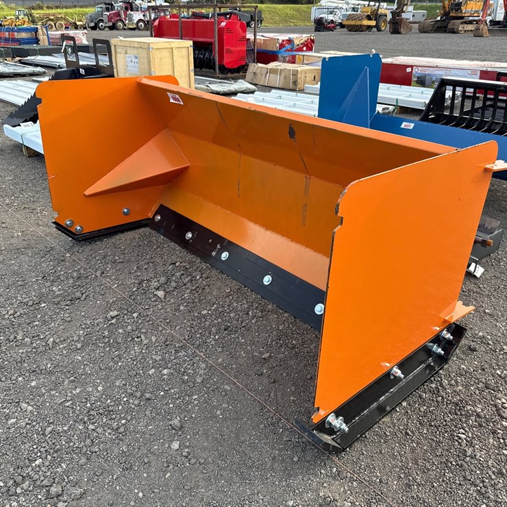 #1000 • 68" SKID STEER SNOW PUSHER