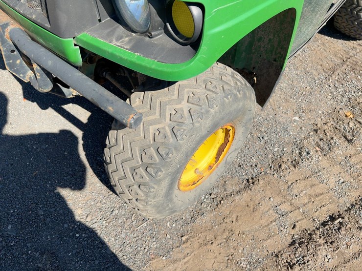 john-deere-gator-image-11