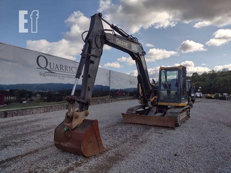 2018-deere-85g-image-41