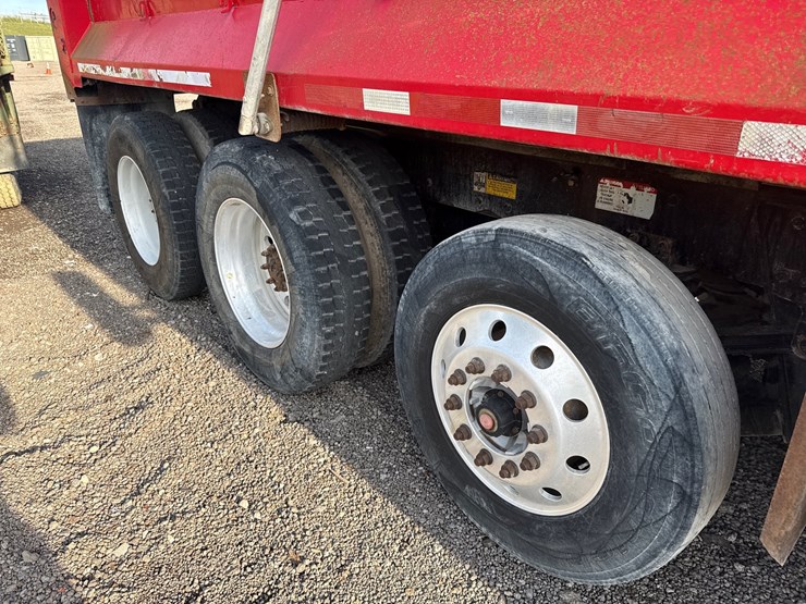 2015-kenworth-t880-image-6