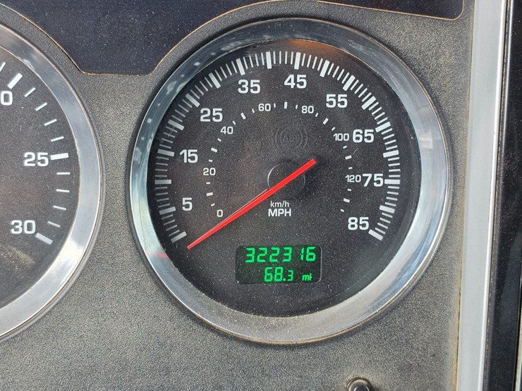 2013-kenworth-t800-image-20