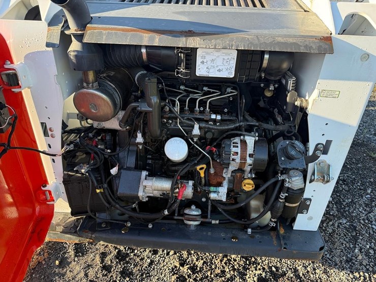 2018-bobcat-s550-image-14