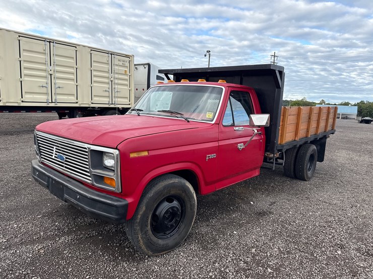 1982-ford-f350-image-1