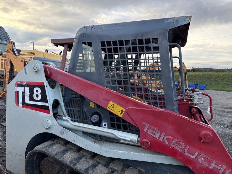 takeuchi-tl8-image-5