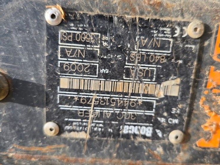 #9613-•-2009-bobcat-300-direct-drive-post-hole-digger-image-10