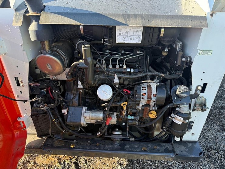 2018-bobcat-s550-image-14