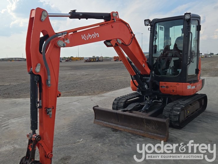 2022-kubota-kx040-4-image-22