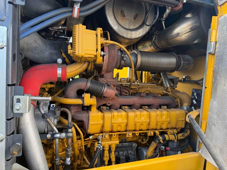 2022-deere-544-p-tier-image-19