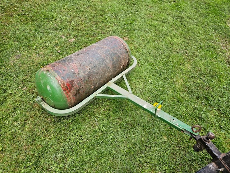 #8731-•-homemade-3'-yard-roller-image-8