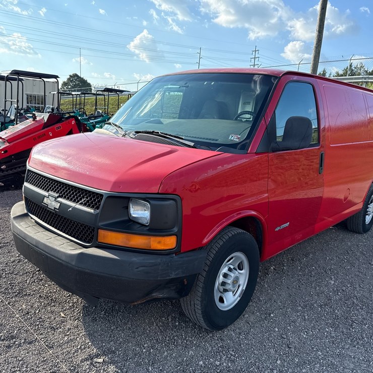 2003 CHEVROLET 3500