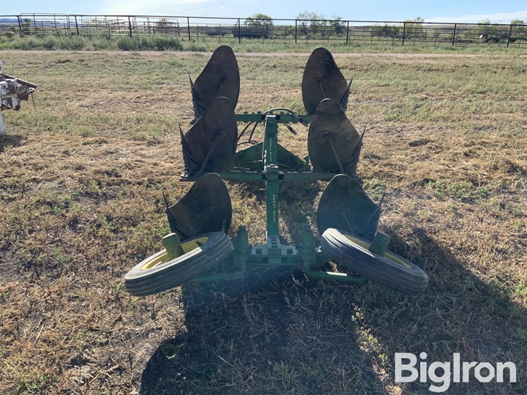 john-deere-3-pt-rotating-plow-image-6