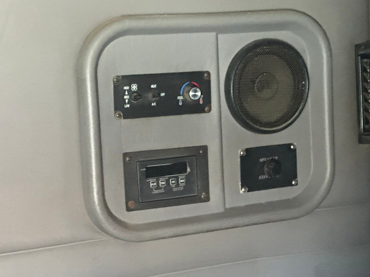 1997-ford-tractor-image-41