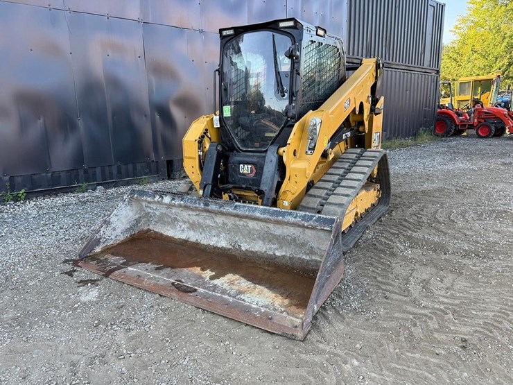 2024-caterpillar-265-image-8