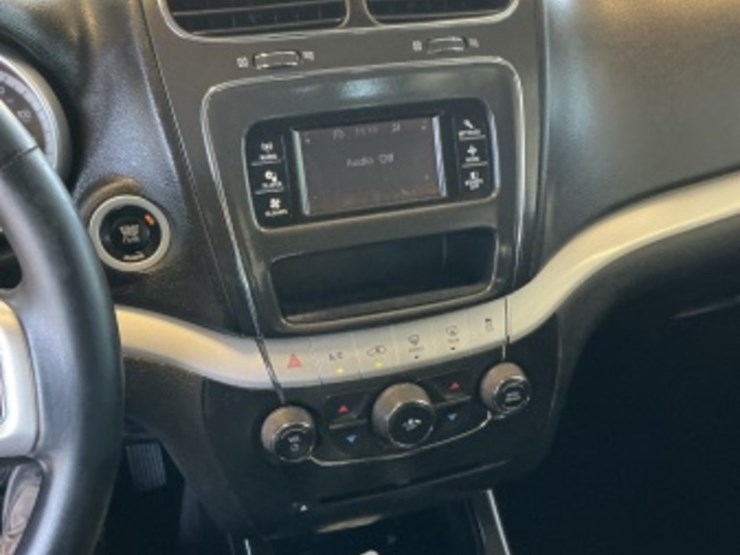 2016-dodge-journey-image-20