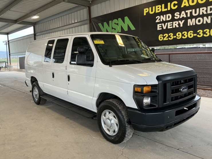 2009-ford-cargo-image-2