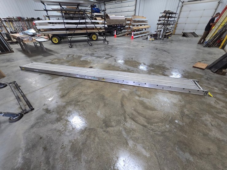 #9729-•-20"x20'-aluminum-walk-plank-image-6