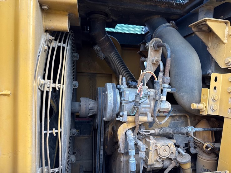 caterpillar-953c-image-9