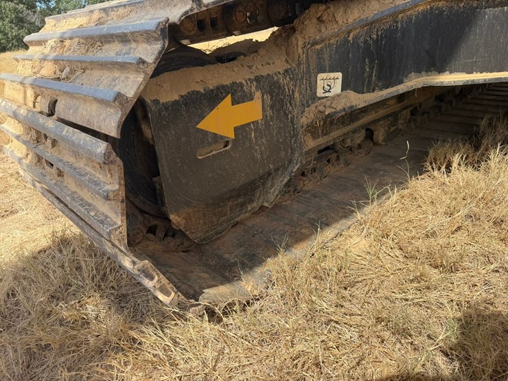 2024-deere-210g-lc-image-43