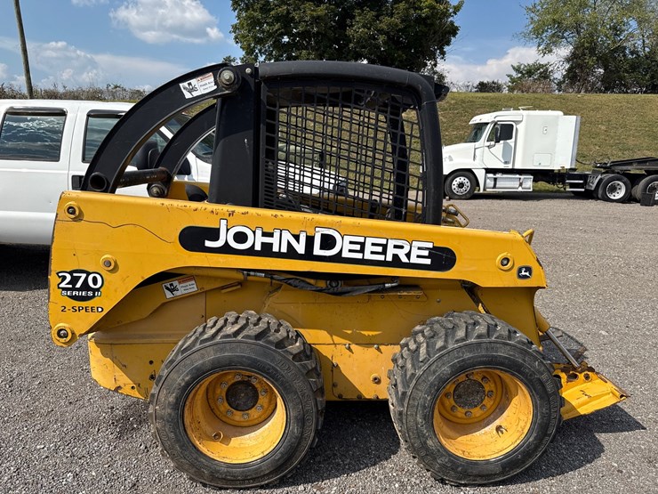john-deere-270-image-4