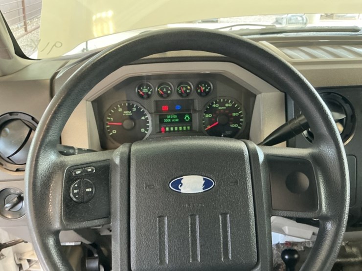 2008-ford-f550-image-15