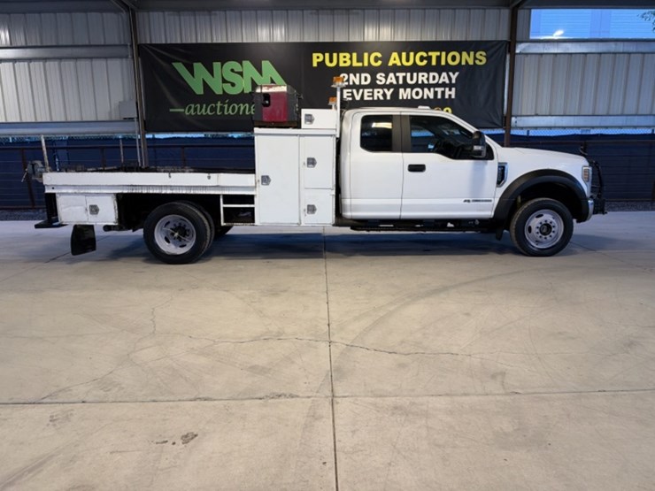 2019-ford-f550-image-1