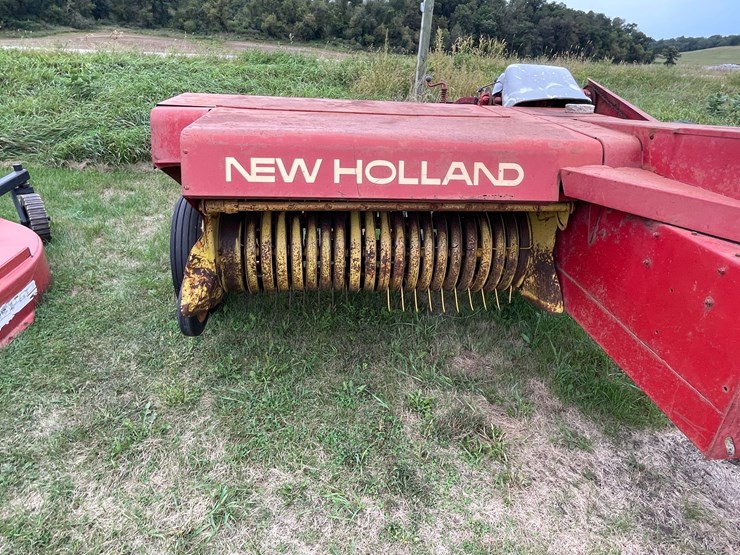 new-holland-hayliner-273-image-13