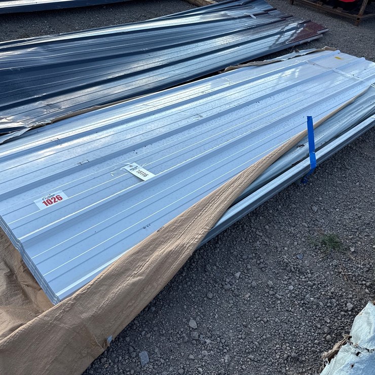 #1026 • BUNDLE OF 10' ROOFING METAL