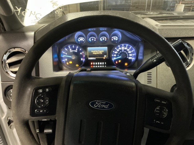 2011-ford-f350-image-16