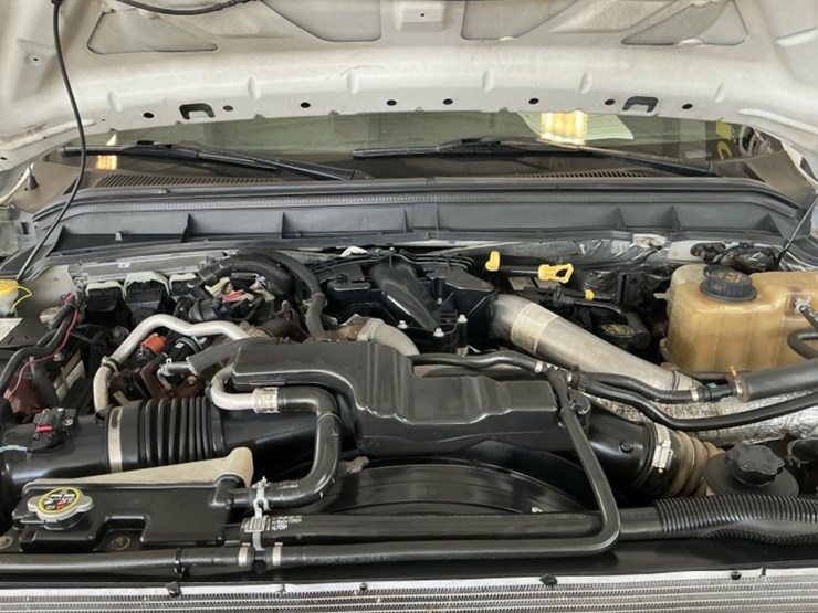 2015-ford-f550-image-10