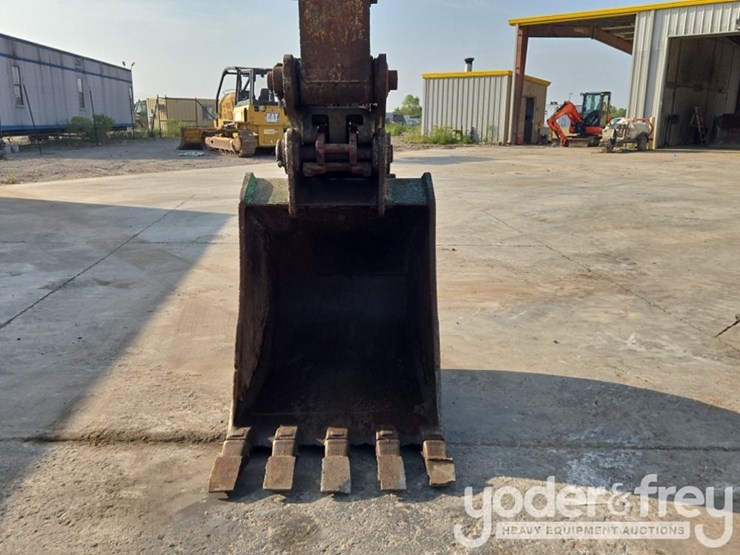 2019-deere-210g-lc-image-20