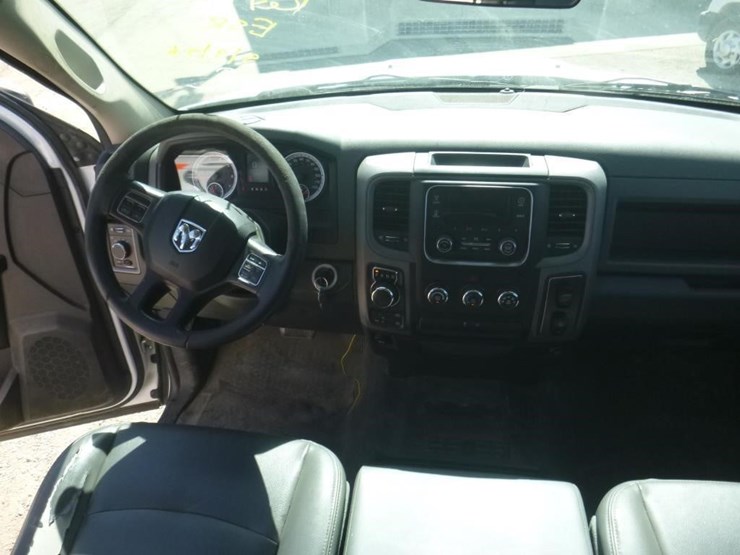 2016-dodge-1500-image-9