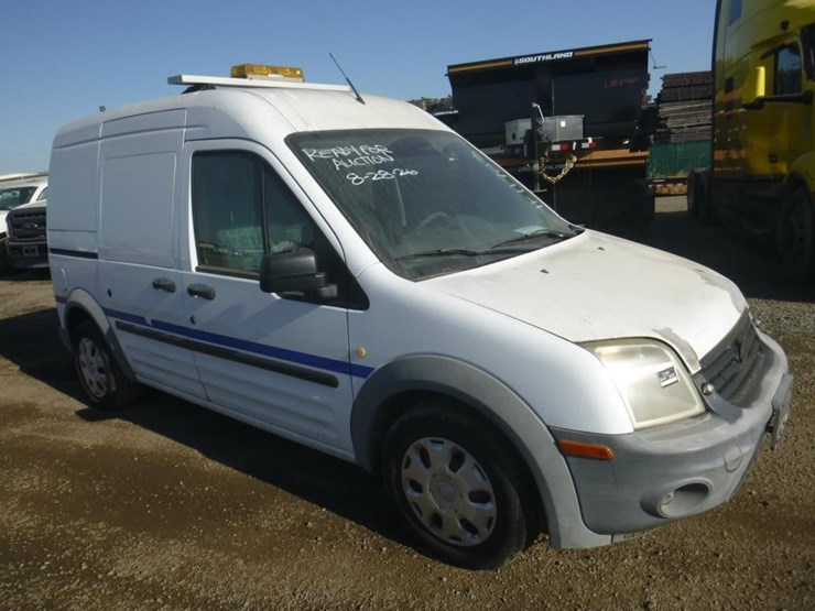 2013-ford-transit-connect-image-2