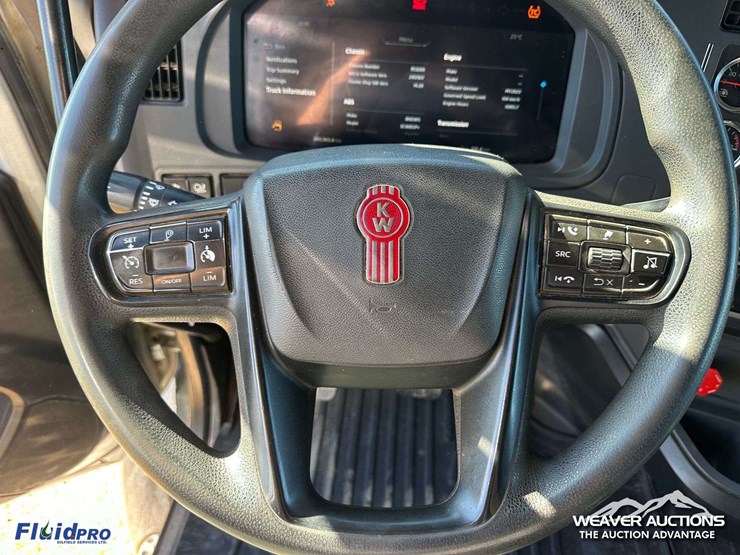 kenworth-t880-image-18