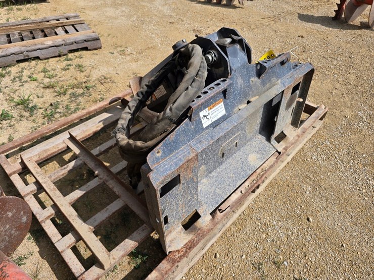 #9613-•-2009-bobcat-300-direct-drive-post-hole-digger-image-3