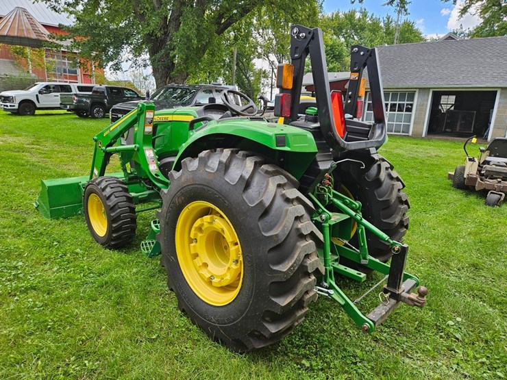 john-deere-4066m-image-3